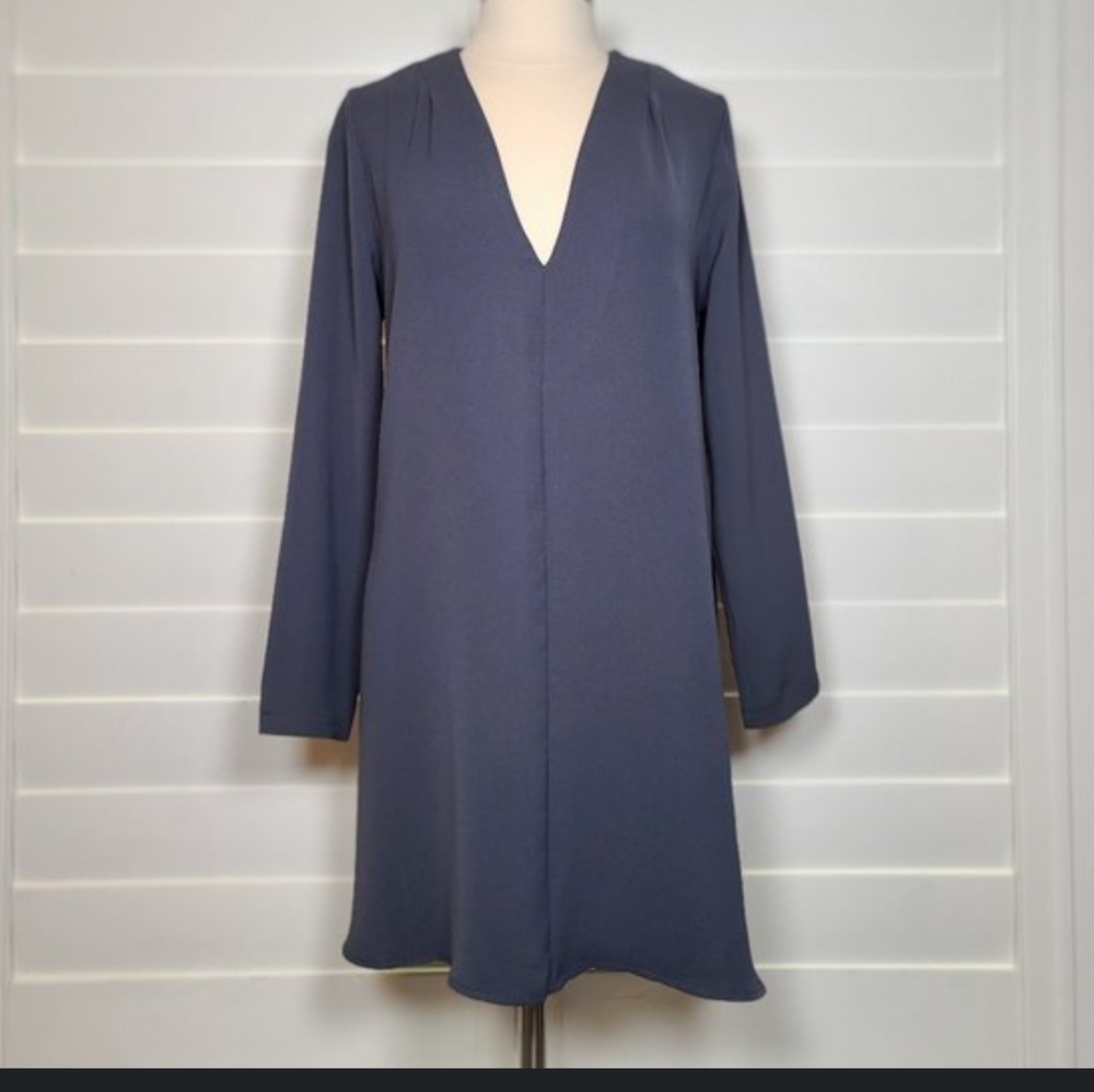 Astr the label v-neck dress